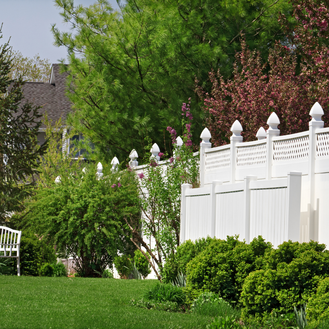 vinyl fencing